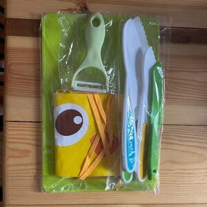 Kids’ Kitchen Helper Bundle